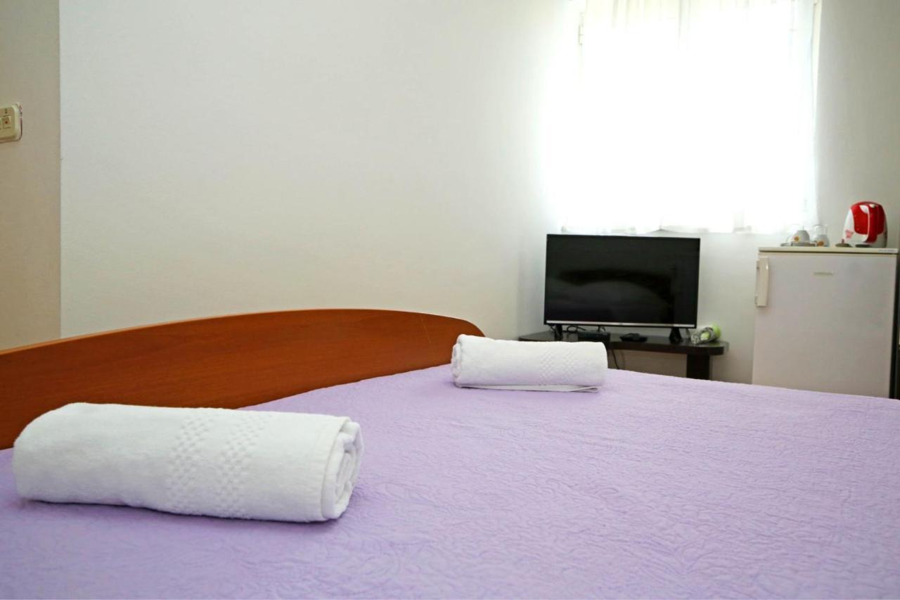 Apartmani Krka Rooms Lozovac Exterior foto